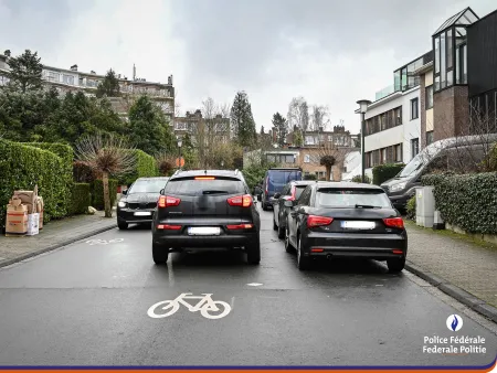 Sécurité Routière : Rappel de quelques règles d'arrêts et stationnements interdits (1/2)